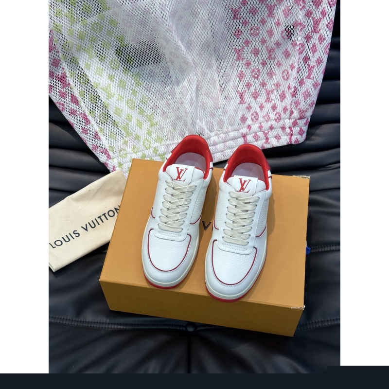 l**is V*t*n sneakers
